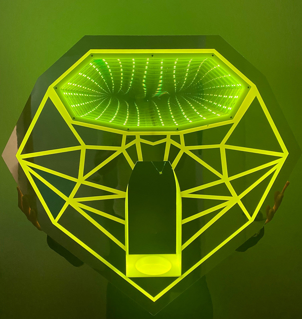 Infinity Diamond Bottle Presenter